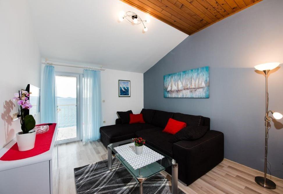 Apartments Care Donji Okrug  エクステリア 写真