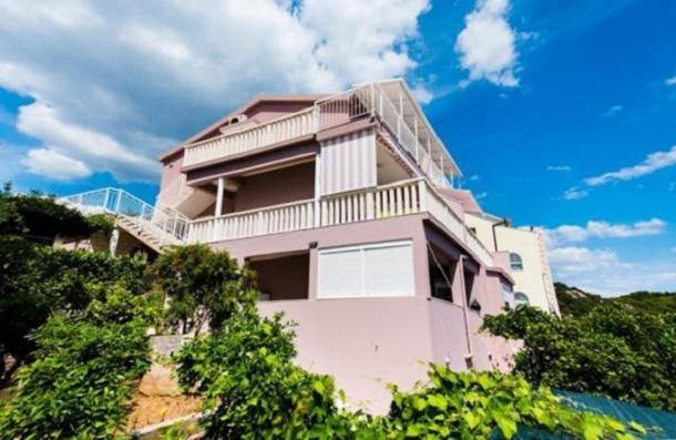 Apartments Care Donji Okrug  エクステリア 写真