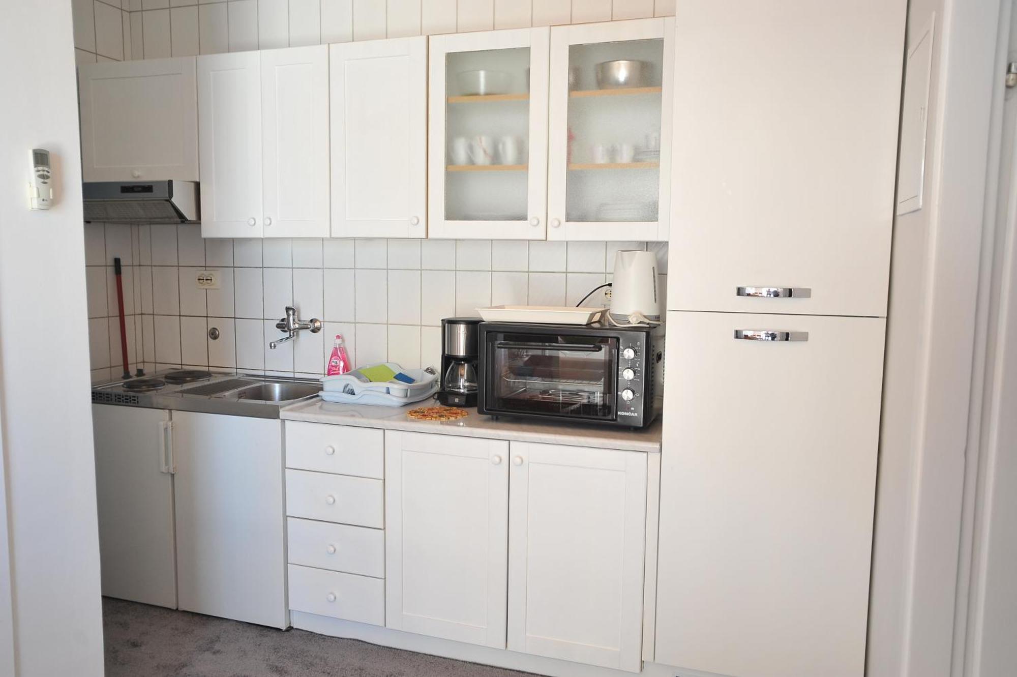 Apartments Care Donji Okrug  エクステリア 写真